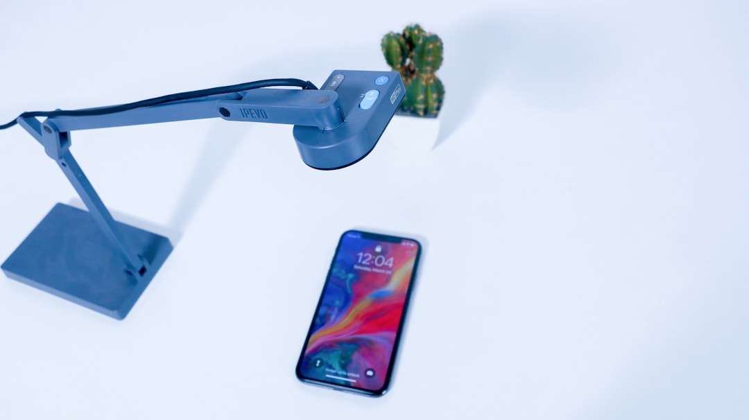 minimalismo-digital-redescubre-la-vida-1748693679612