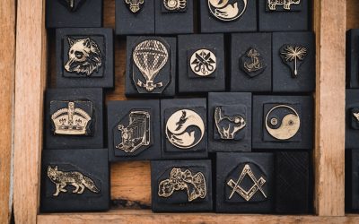 La Compatibilidad Astrológica: Descifrando las Conexiones del Alma en 2025