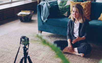 Conviértete en un Influencer Exitoso en 2026: Tu Guía Definitiva para YouTube, Instagram, TikTok y Facebook