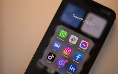 Conviértete en un Influencer Exitoso en 2026: Estrategias Clave para YouTube, Instagram, TikTok y Facebook