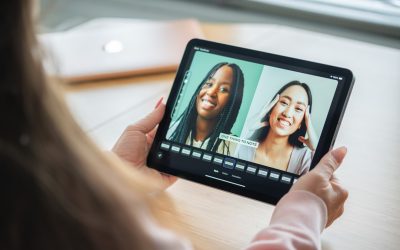 Convertirse en un Influencer: Tu Guía Definitiva para el Éxito en YouTube, Instagram, TikTok y Facebook en 2026