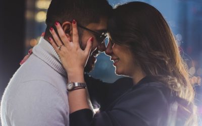 Compatibilidad Astrológica en las Relaciones: ¿Es la Sinastría la Clave de Tu Conexión?