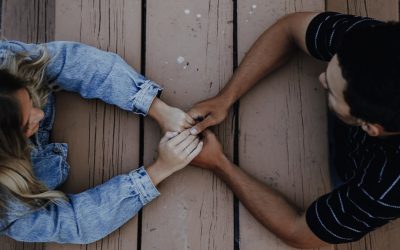 Compatibilidad Zodiacal: Explorando Conexiones Astrológicas en el Amor y las Relaciones en 2026