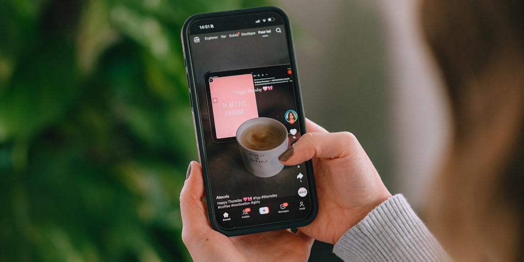 c-mo-convertirse-en-un-influencer-exitoso-en-2026-gu-a-definitiva-para-dominar-youtube-instagram-y-tiktok-1787822114585