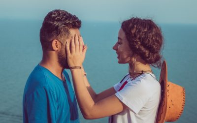 Compatibilidad Zodiacal: ¿Mito o Guía para el Amor?