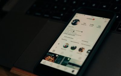 El Poder del Nicho y la Autenticidad: Cómo Convertirse en un Influencer Exitoso en 2026