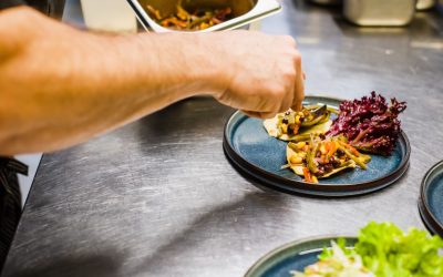 Experiencias Culinarias Auténticas: Descubriendo el Mundo Bocado a Bocado en 2026