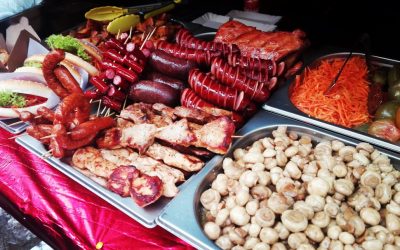 Explorando el Mundo a Través del Paladar: Destinos y Consejos para un Viaje Gastronómico Inolvidable en 2026